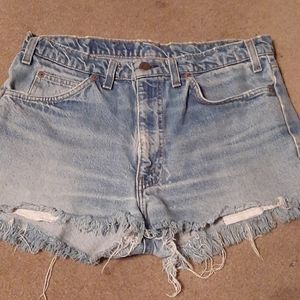 LEVI Distressed Cut Off Denim Shorts